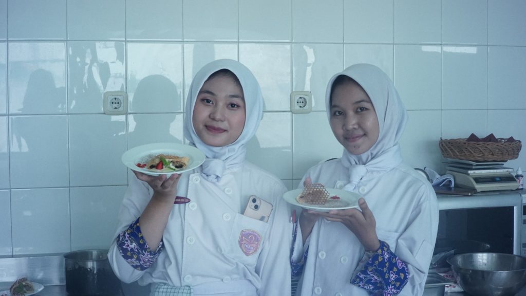 Integrated Practice | Praktik Kampus Perhotelan | praktik Hotel | Kampus Perhotelan | Sekolah Masak Cirebon