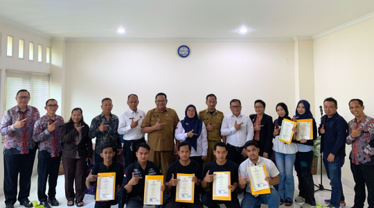 Sertifikat | DIsbudpar | kabupaten CIrebon | poltekpar Prima | Kuliah | uji kompetensi