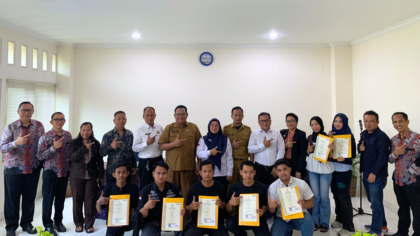 Sertifikat | DIsbudpar | kabupaten CIrebon | poltekpar Prima | Kuliah | uji kompetensi